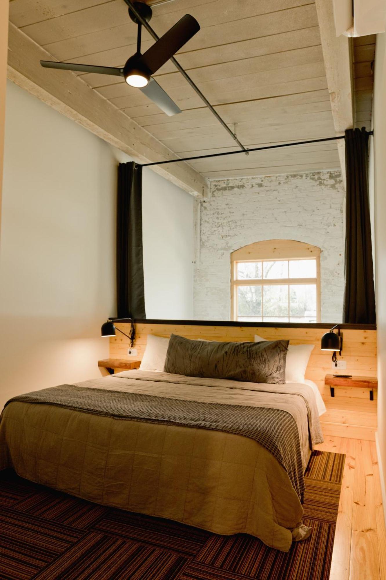 Loom Room Retreat 多尔顿 外观 照片